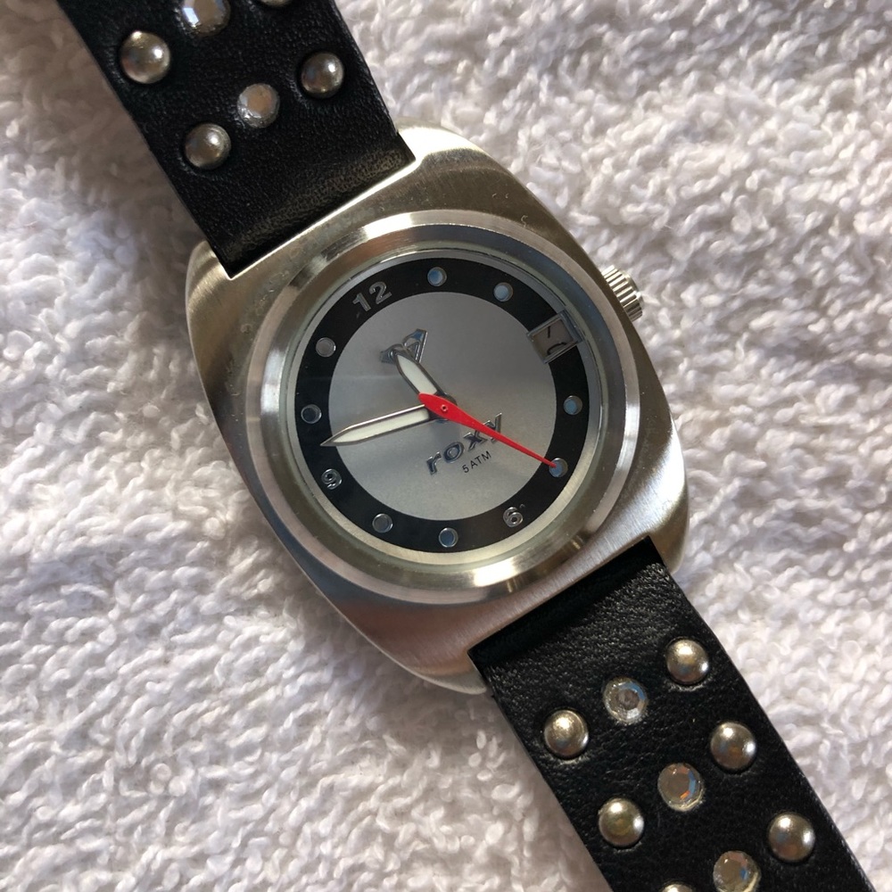 Roxy Watch - image 1